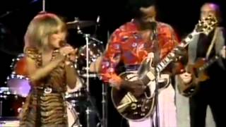 Chuck Berry & Tina Turner - Rock N Roll Music [Live] chords