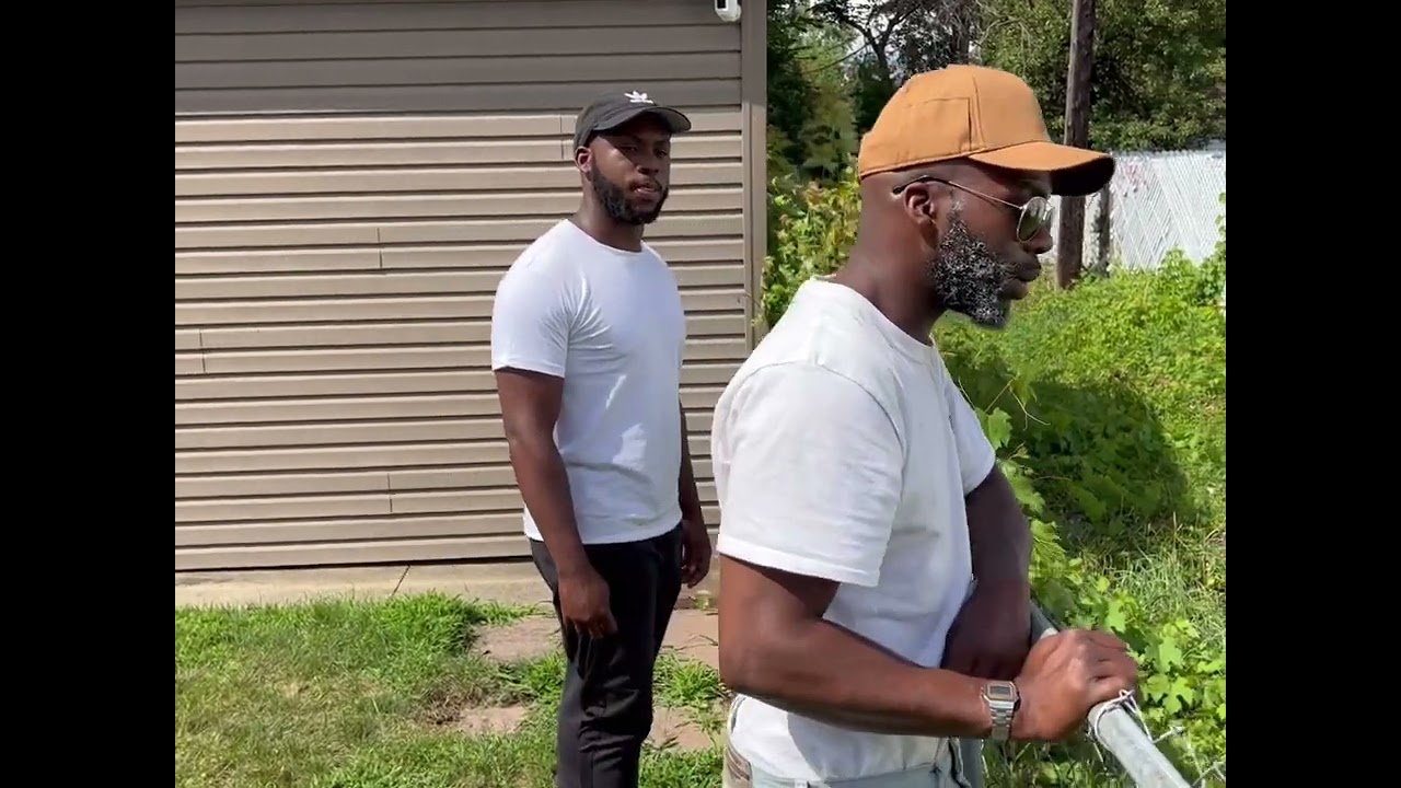 Jr Gives Customer Wrong Price 😂😂😂😂