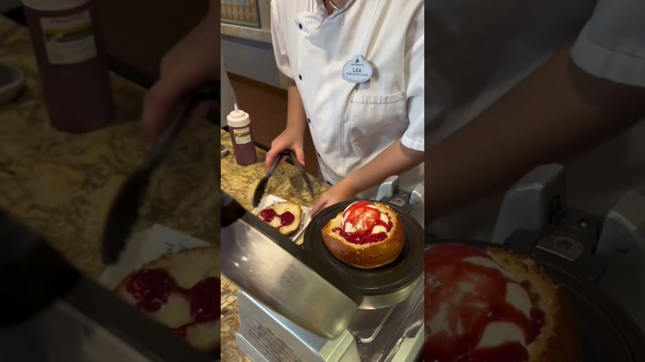 The Croque Glacé at Epcot is Delicious!