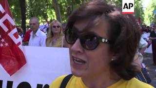 Hundreds take part in  union-organised protest against austerity cuts