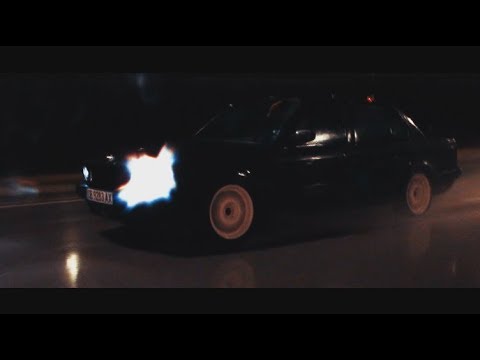 The Bitch Is Alive! - e30 Street Drifting