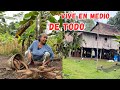 Viven en MEDIO DE LA SELVA en su casita de MADERA y son MUY FELICES 🛖🌳Josué y Elie