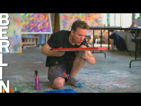 Christian Awe, Streetart-Künstler und Maler, in seinem Atelier in Berlin-Lichtenberg