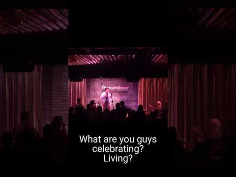 Heckled VS Comic