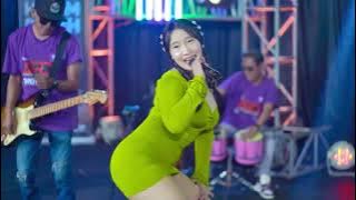 HOT P4R4H | Salam Kerong  - Rindy BOH