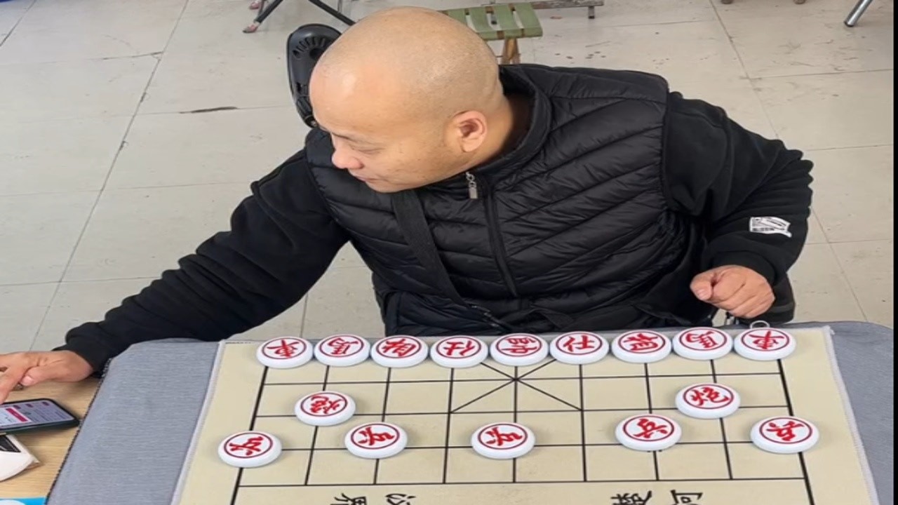 一盘棋，一辈子功力，在户外慢慢展开