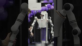 $40,000 for a Robot? R2D3 vs R2D2: Who's BETTER? | PRO Robots