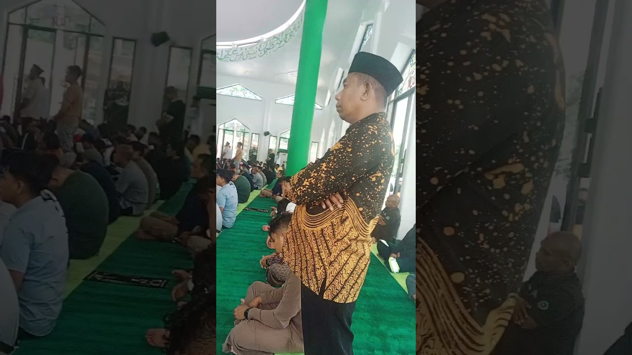 Azan sholat jumaat di masjid Kuala kencana timika