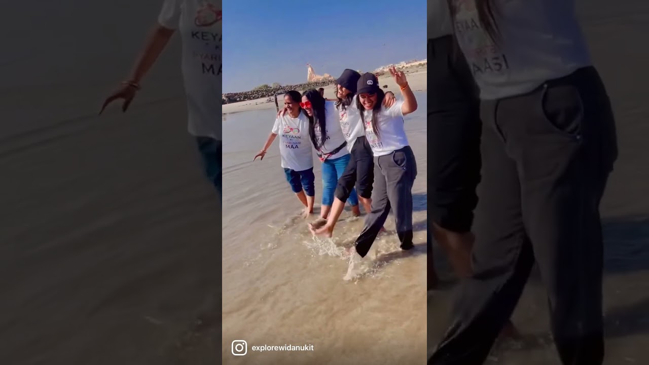 Women plays very important role in a family to strengthen love and bond of family members ❤️🧿