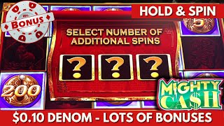 Betting Dimes for Good Times on Mighty Cash Slots!  Hold & Spin AND Free Spins | Aristocrat screenshot 3