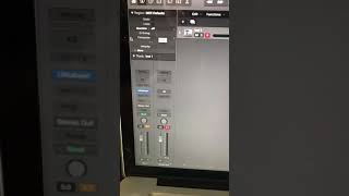 How to use Ultrabeats Drag n Drop in logic pro x ( Quick guide under 2 minutes )
