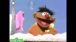 Video thumbnail of "Sesame Street Rubber Ducky Song"