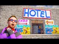 RUNNING THE MOST TOXIC HOTEL IN RUST