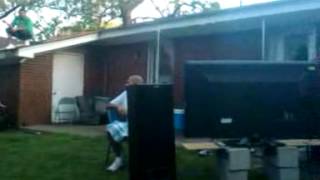 De fiesta en la becindad camaradas de huascato