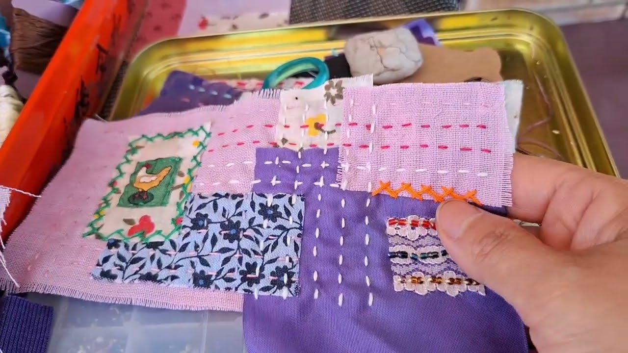 Медленное шитье во время путешествия. Создание книги по ткани в фиолетовом цвете #медленноешитье