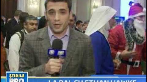 Surpriza Ethan Hawke