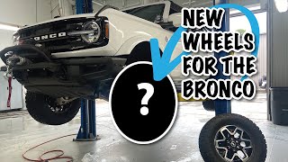 Will These 35's Fit On Our Bronco? *New Wheels, New Offset* | Old Wheels Were Rubbing