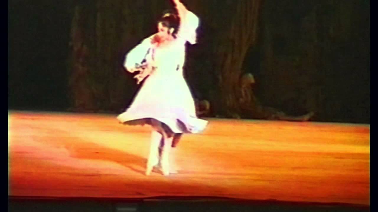 Manon - Viviana Durante & Irek Mukhamedov - Act 1 - 1/2