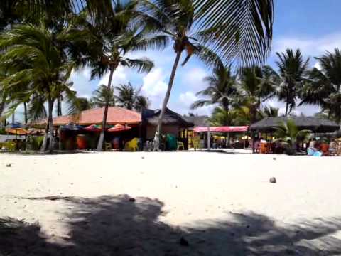 Resultado de imagem para fotos da praia de guaibim em valença bahia