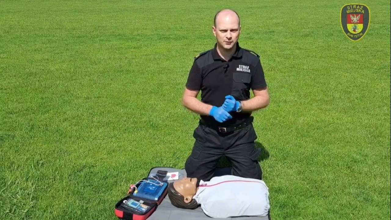 Jak używać defibrylatora AED?