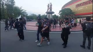 Suporter Persis Cegat Bus Pemain Nyalakan Flare Petasan, Jelang Derby Mataram Lawan PSIM Jogja