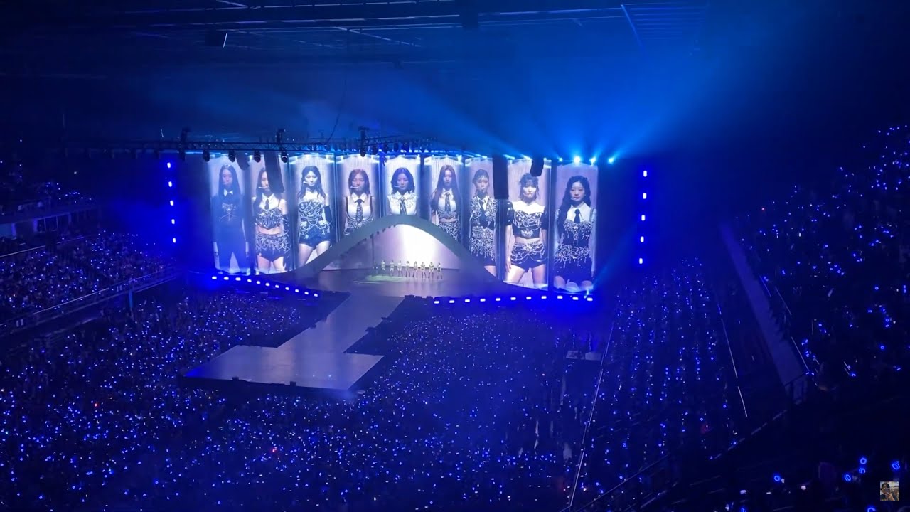 TWICE - SET ME FREE + I CAN'T STOP ME | READY TO BE TOUR IN BANGKOK DAY 1 230923