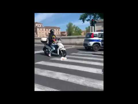 Video: Sulla Corsa E Le Molestie Di Strada - Matador Network