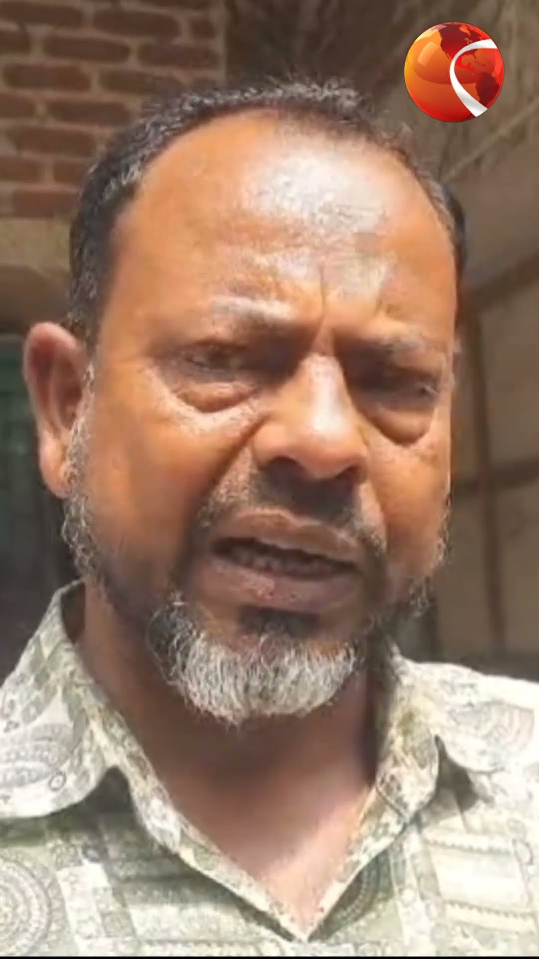মোংলায় চিংড়িঘের নিয়ে বিরোধে নারীসহ চৌকিদারকে কু*পি*য়ে যখন