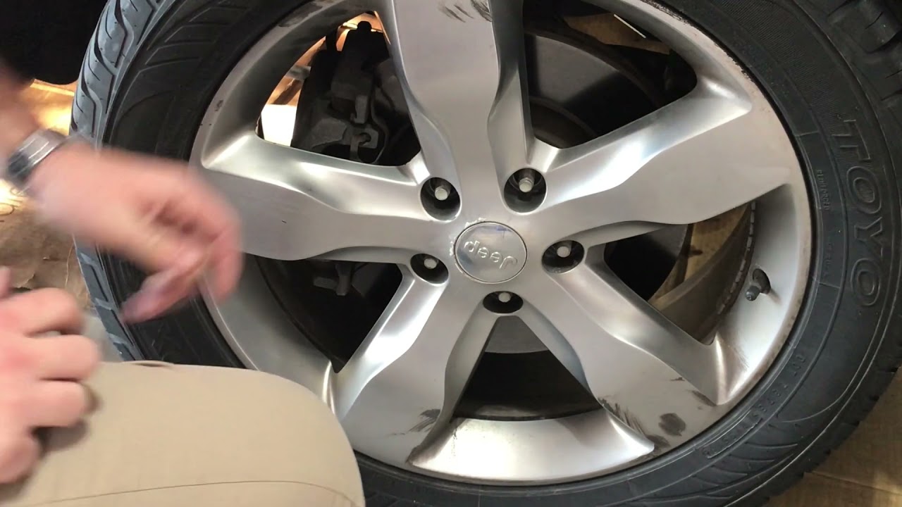 How to Rotate Tires on a Jeep Grand Cherokee (WK2) - YouTube