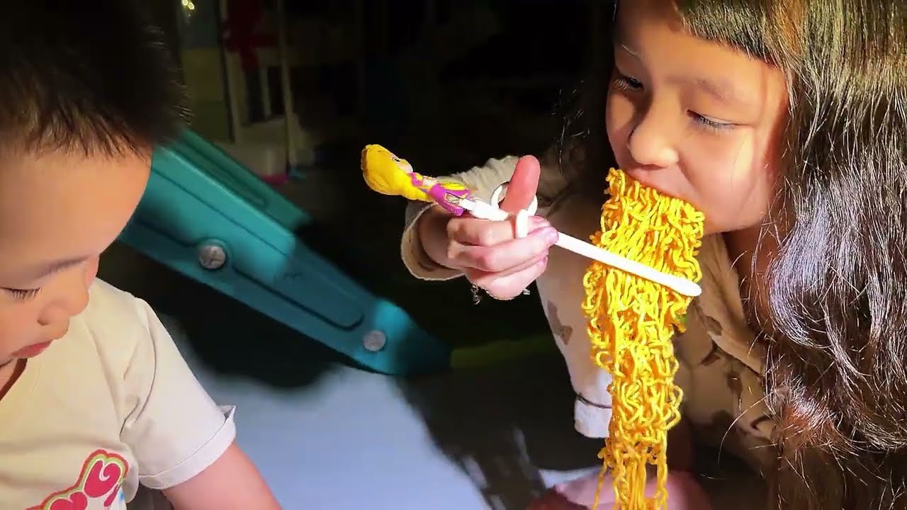 2h sáng Chippy Ở NHÀ 1 mình chăm em bé Jibun