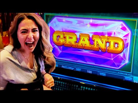 THE BIGGEST LAS VEGAS GRAND JACKPOT EVER!!!!!