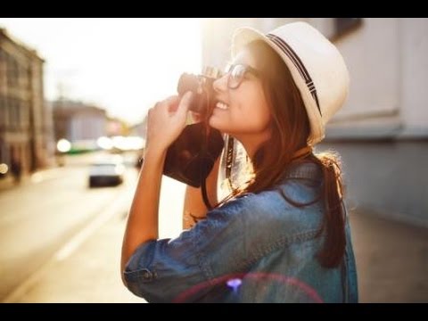 20 Great Ways To Make Money While Traveling Abroad | GetUpWise 