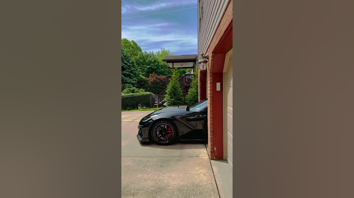 The beastly Corvette ZR1 emerges from its cave!