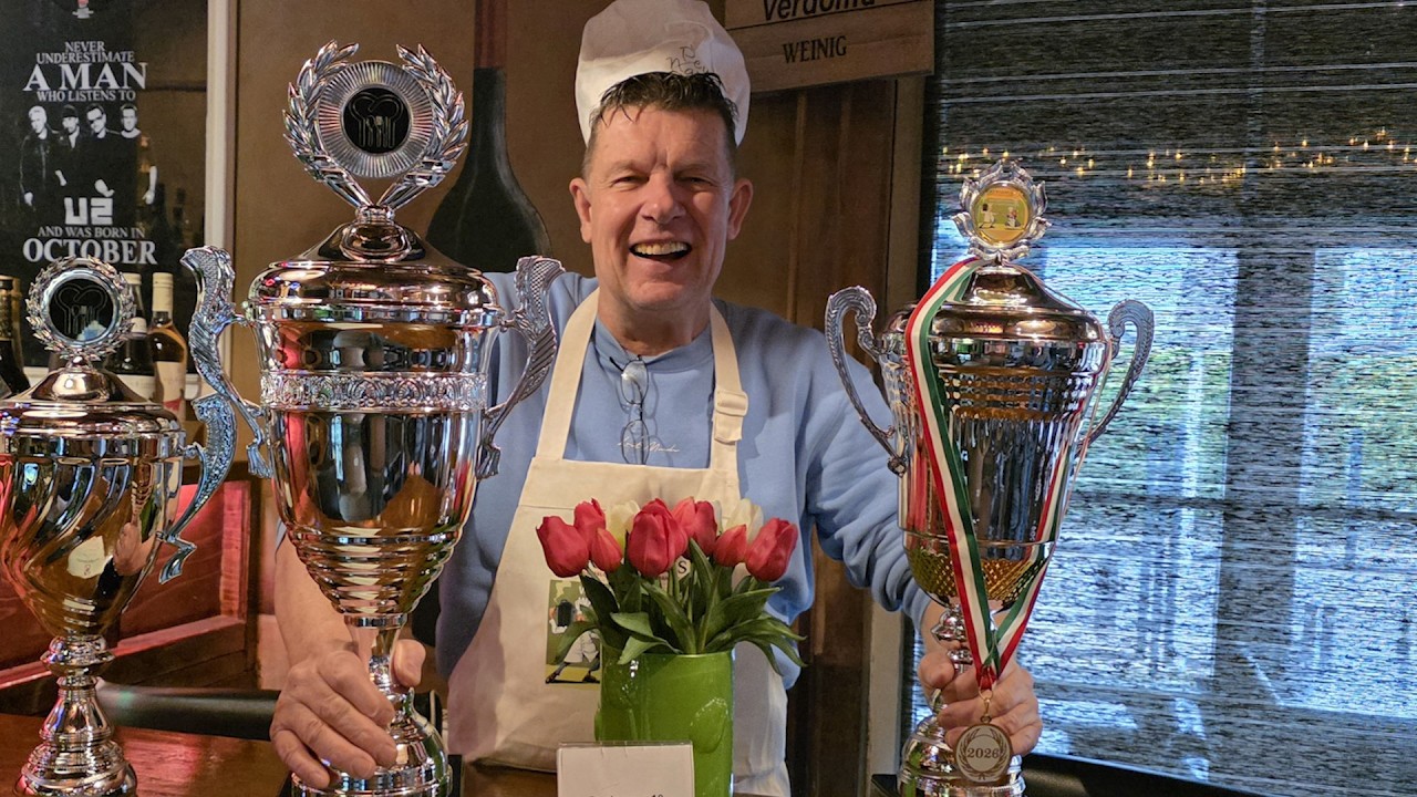 Wereldkampioen Snert koken komt uit Garderen