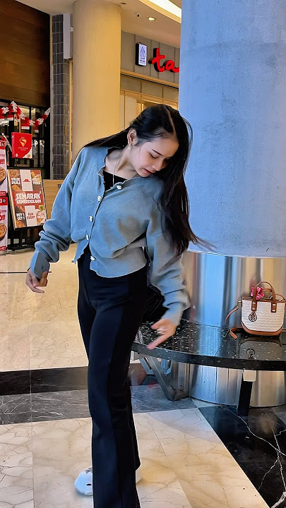 Prank celana sobek cewek cantik lucu banget🤣