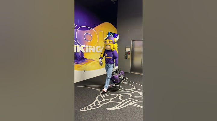 Viktor the Viking is Ready for the Packers ❌ 🧀