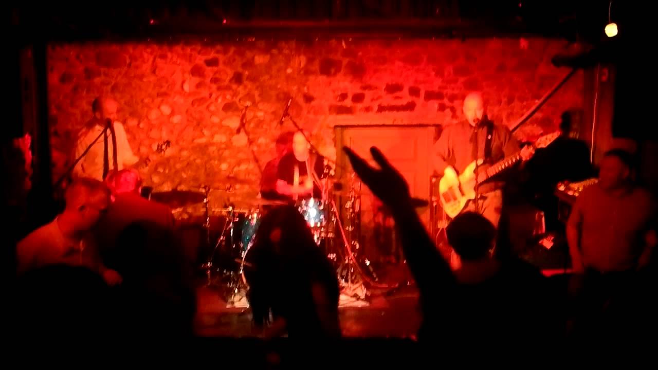 The Toniks, Live @ Cleeres Kilkenny  New England