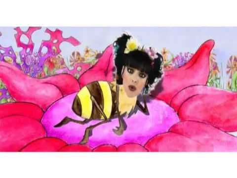 Nina Hagen - Toujours plus fort !! {CLIP MUSICAL}