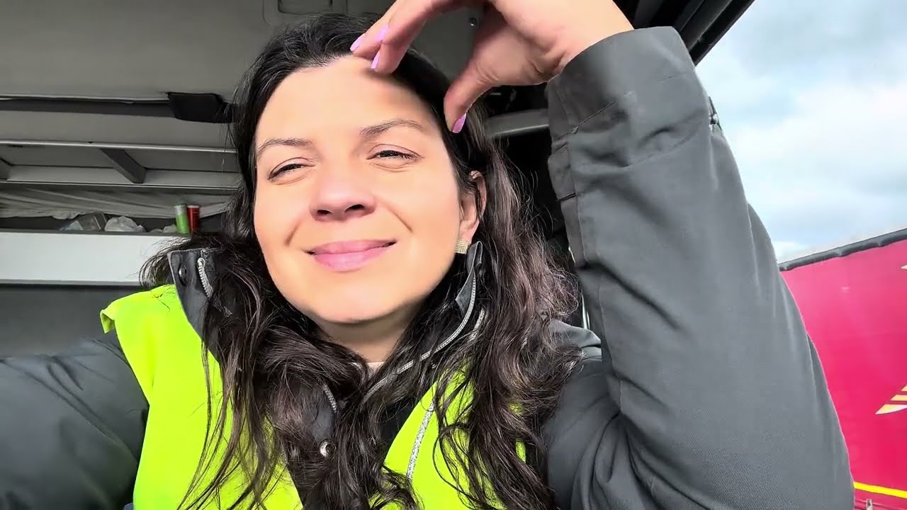 ￼ MOTORHOME TOMBADA NA ESTRADA 🇪🇸 ￼ DESCARGA COM MUITA LAMA EM POZUELO DE TÁBARA E CARGA EM PALENCIA