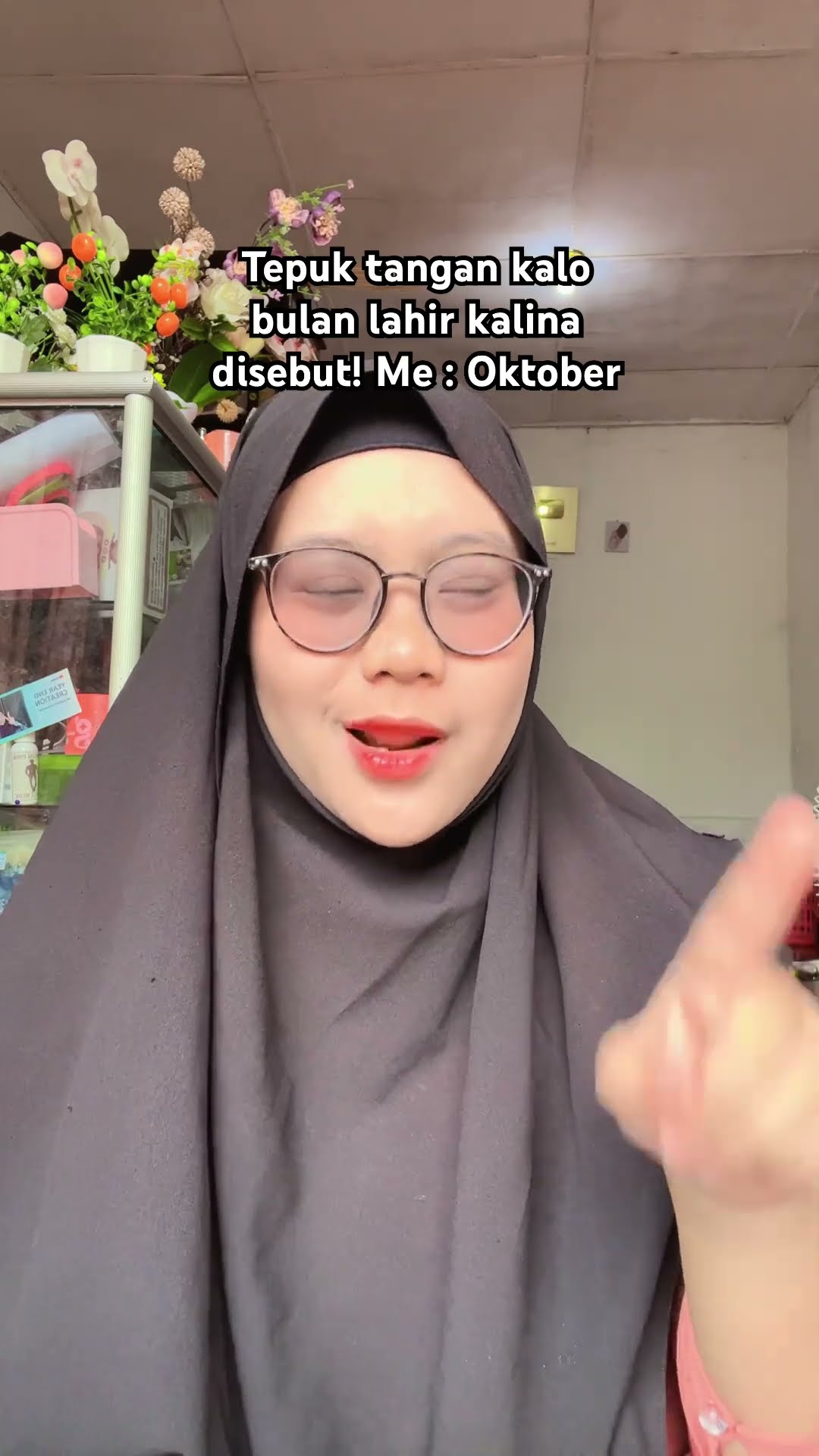 TEPUK TANGAN KALO BULAN LAHIR KALIAN DISEBUT