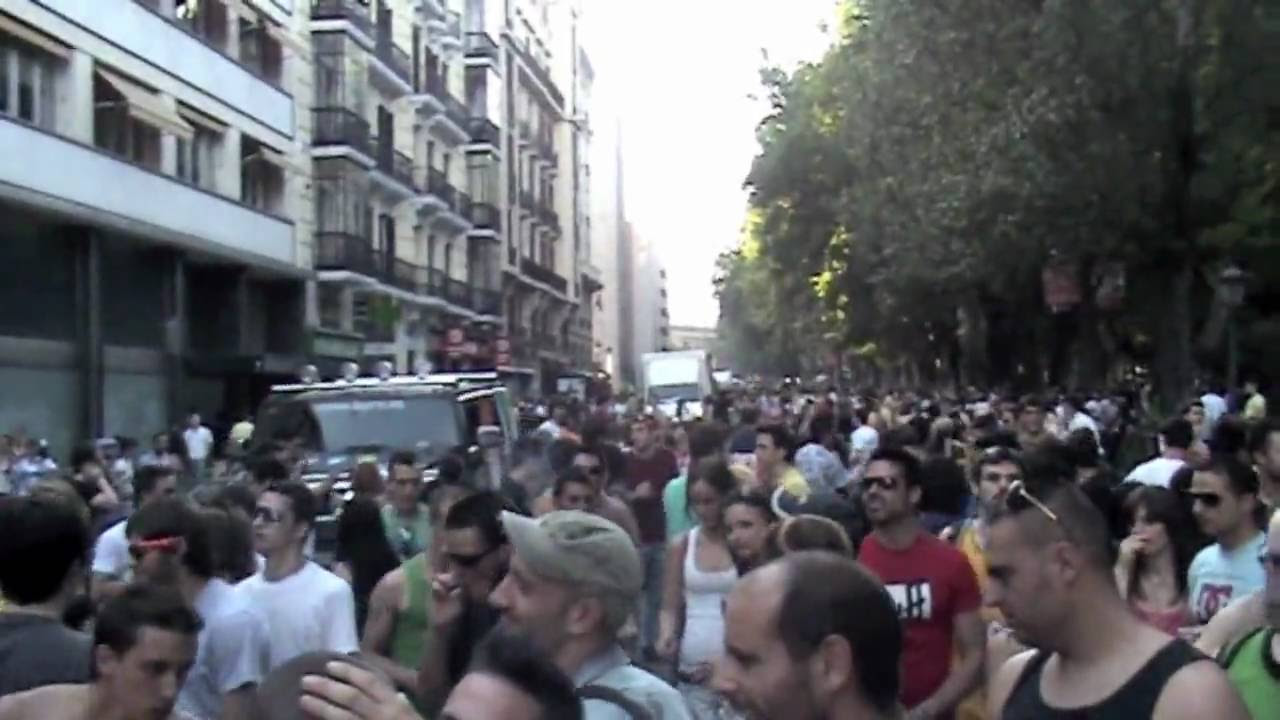 Dr.Needles (Drum Parade 2010).mov