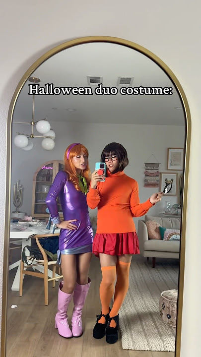 THEY DESERVED TO BE LESBIANS! #shorts #halloween #cosplay