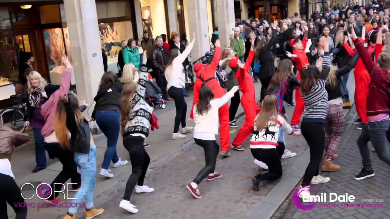 Xmas Flashmob  Cambridge 2013