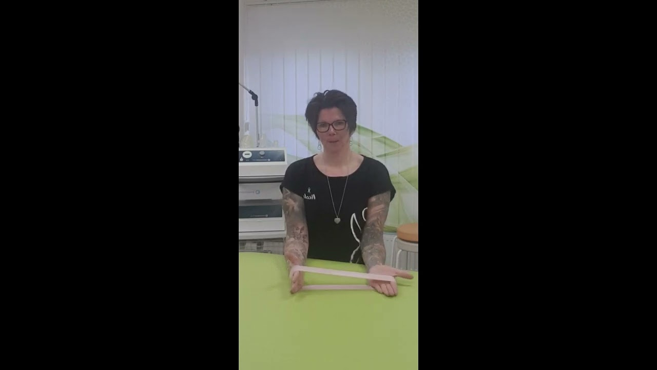 Übungsmöglichkeit mit den Terraloop zur Aktivierung deiner Arm und Unterarmmuskulatur 🏋️‍♀️