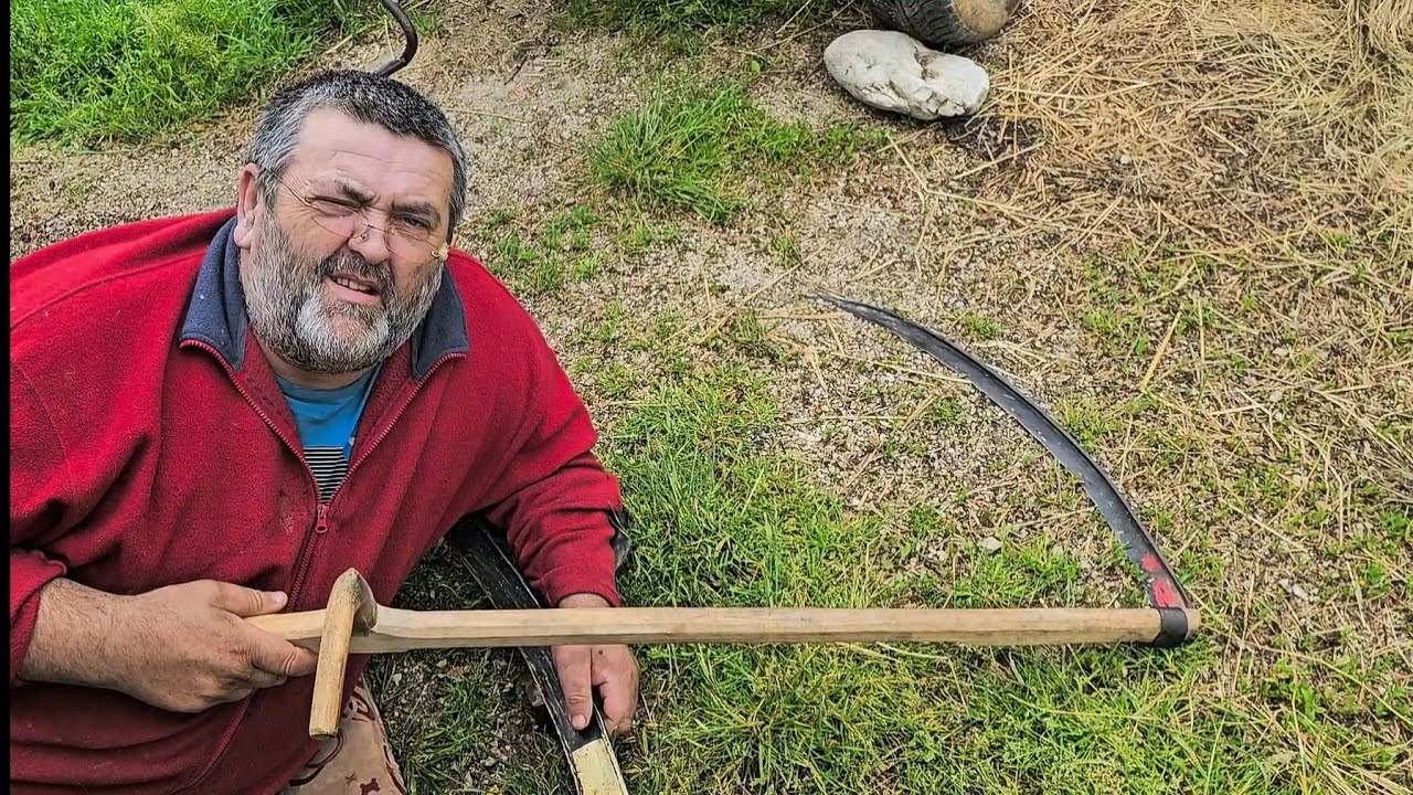 Ovako Ibrahim otkiva kosu,,a Salih je dohvati i pocne kositi