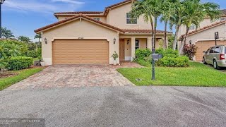 10548 NW 36th St, Coral Springs, FL Presented by Damiana Mendes Ponce.