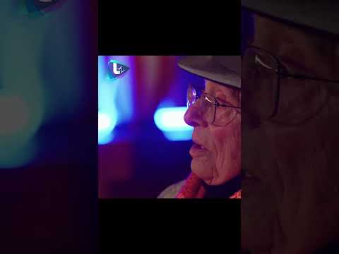 أدونيس لا أعرف حافظ الأسد ولا بشار الأسد ولا يهمني الحديث عنهما لهذا السبب