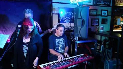 CROSSROADS (cover) Frank & Jill