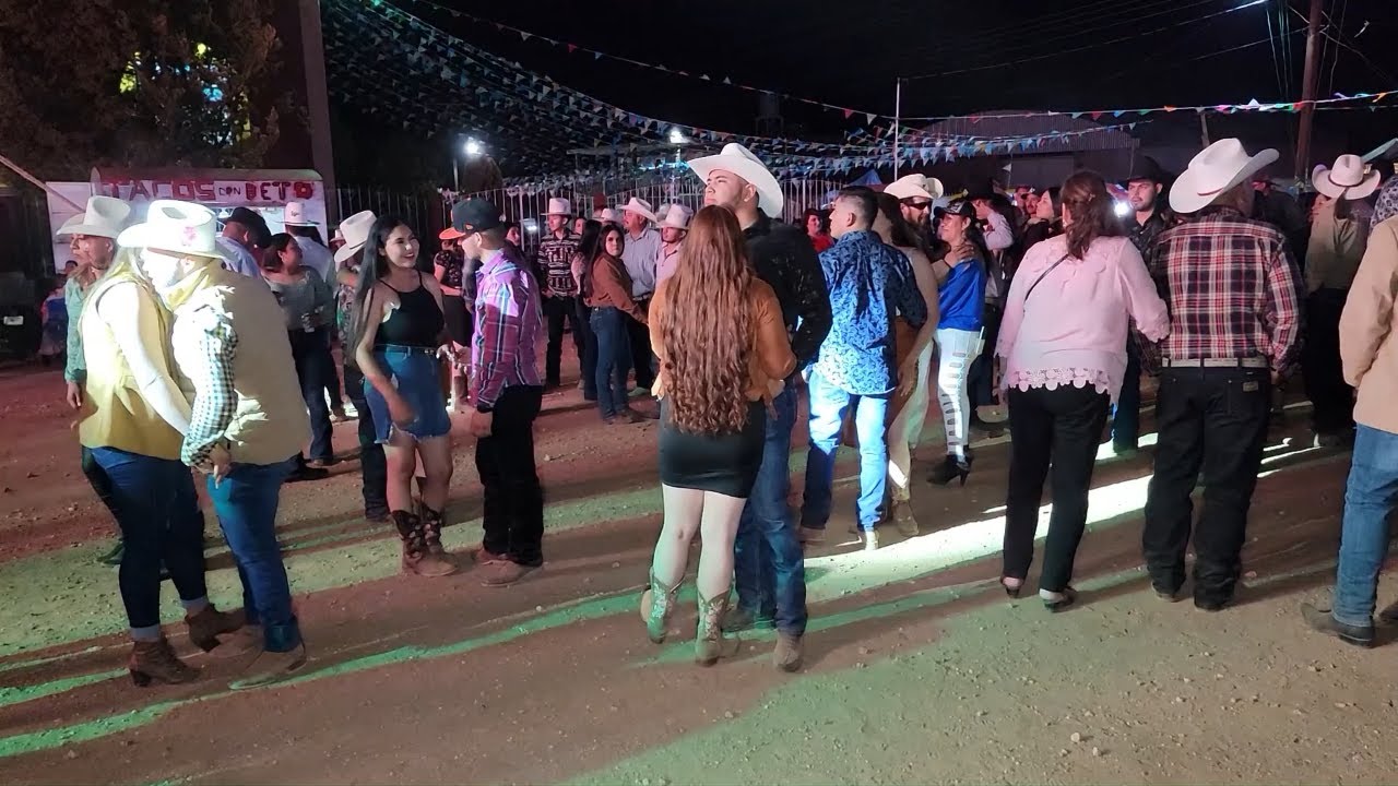 BAILE CON BANDA EN LA LUZ FRESNILLO ZACATECAS MEXICO YouTube