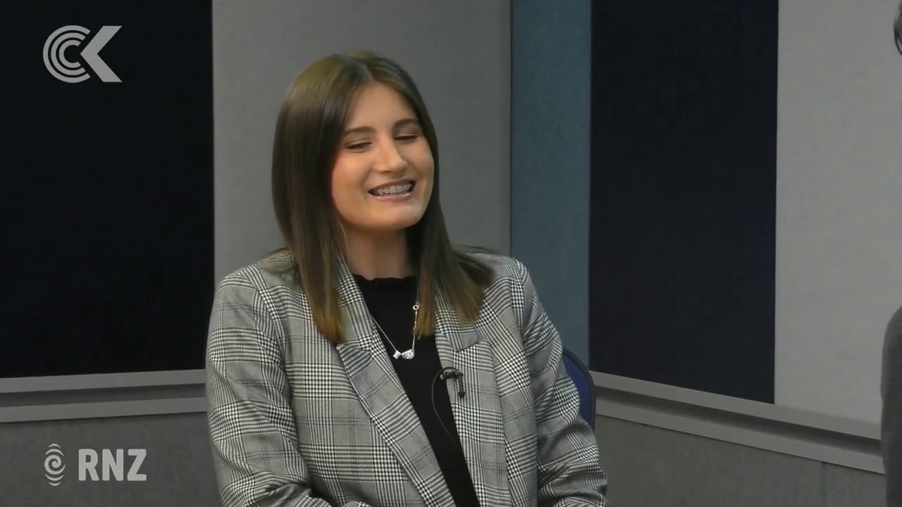 newspaper mockup Evening business for 4 October 2018